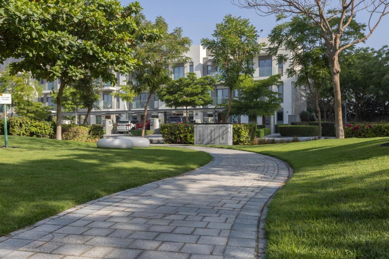 Stay By Latinem Luxury 2Br Holiday Home Cv B2513 Near Burj Khalifa Dubai Buitenkant foto
